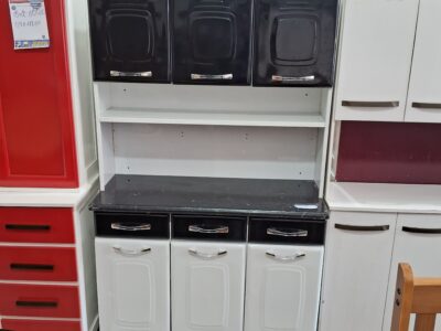 Armário 6 portas 3 gavetas